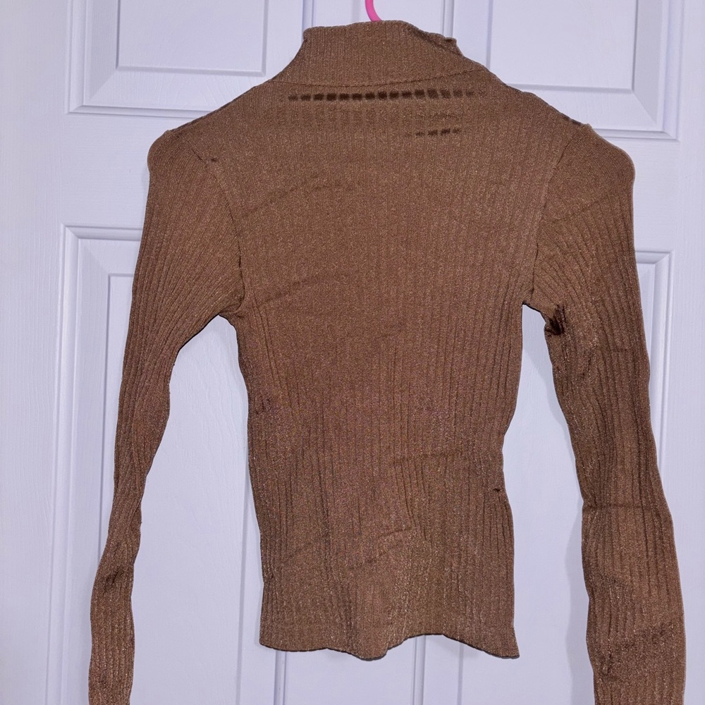 Aura Women's Ribbed Brown Turtleneck Sweater